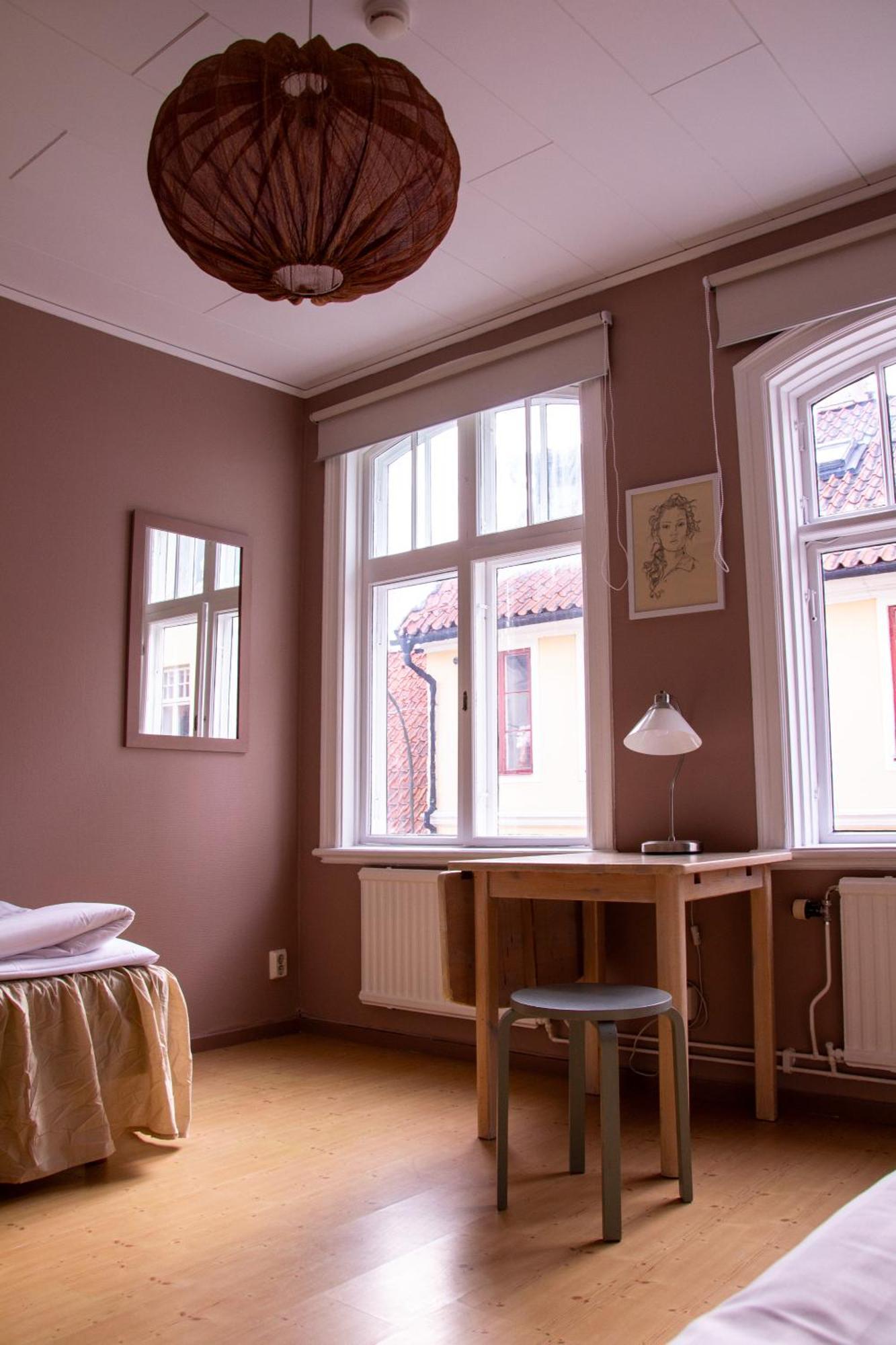 Adelsgatan Bed & Breakfast Висбю Экстерьер фото