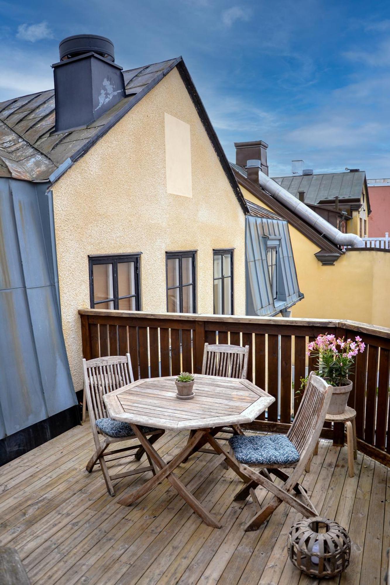 Adelsgatan Bed & Breakfast Висбю Экстерьер фото